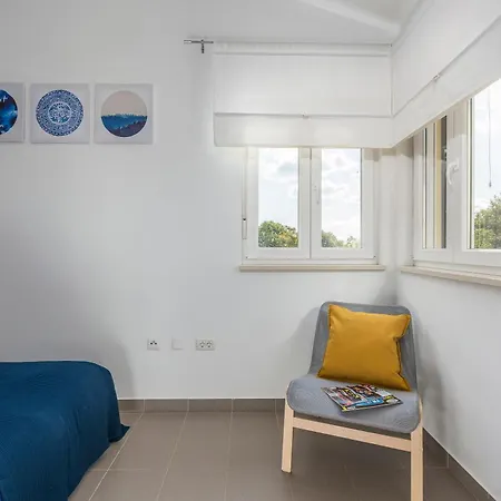 펜션 Marilu, Modern With Pool Near The Sea *